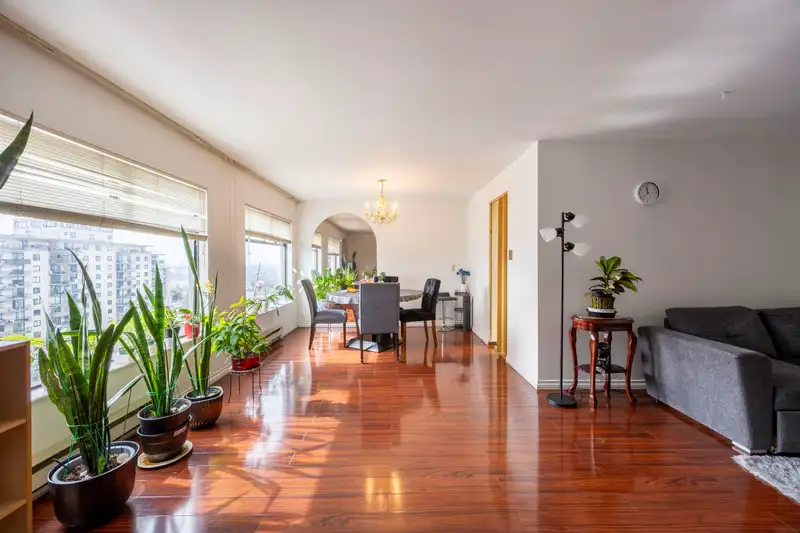 902 615 BELMONT STREET - photo 1 of 15