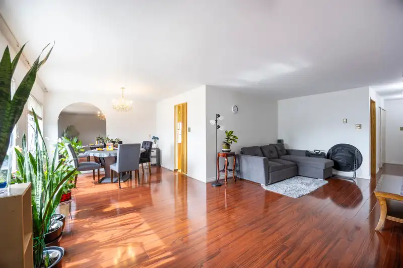 902 615 BELMONT STREET - photo 3 of 15