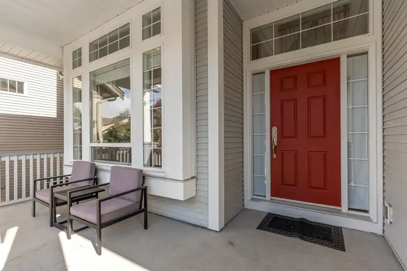 7354 200B STREET - photo 4 of 40