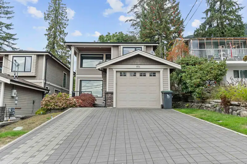 854 MONTROYAL BOULEVARD - photo 3 of 37