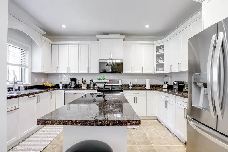 20 19219 67 AVENUE - photo 1 of 30