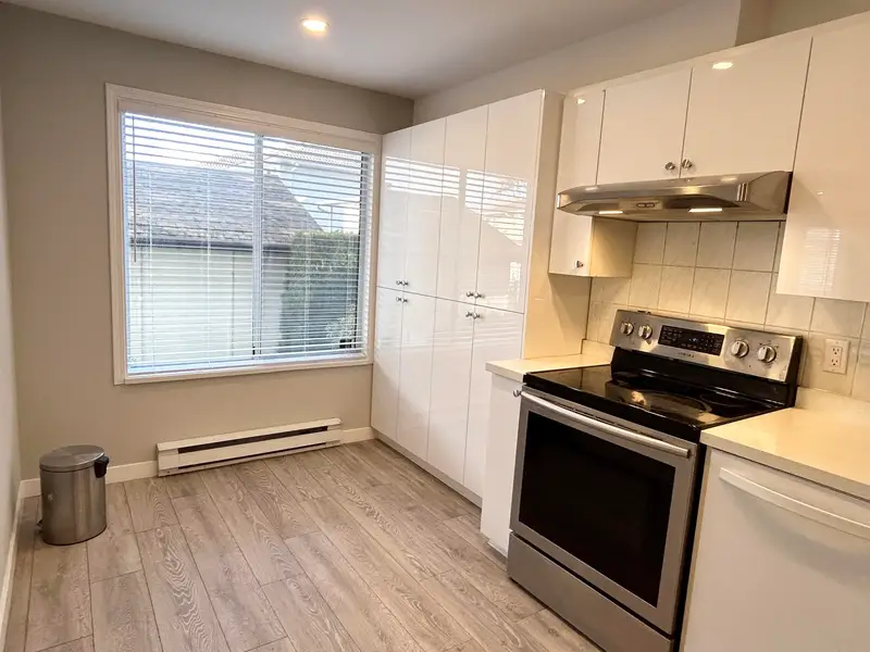 105 5875 IMPERIAL STREET - photo 4 of 19