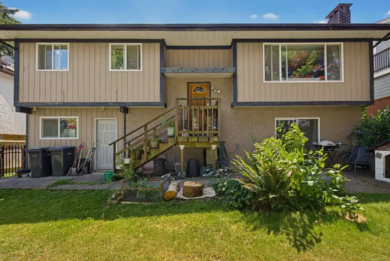 3204 MARINER WAY - photo 2 of 30