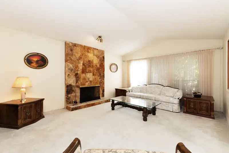 10133 LAWSON DRIVE - photo 4 of 30