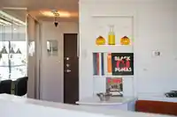 210 2450 CORNWALL AVENUE - thumbnail 3