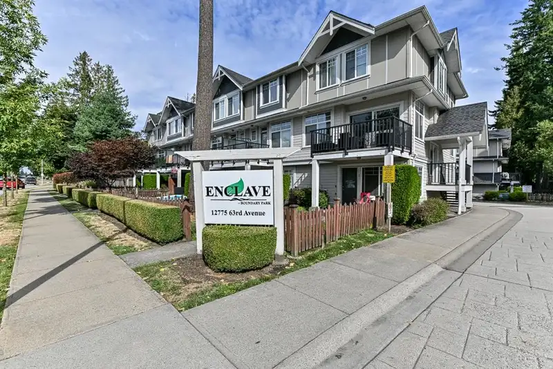 4 12775 63 AVENUE - photo 3 of 33