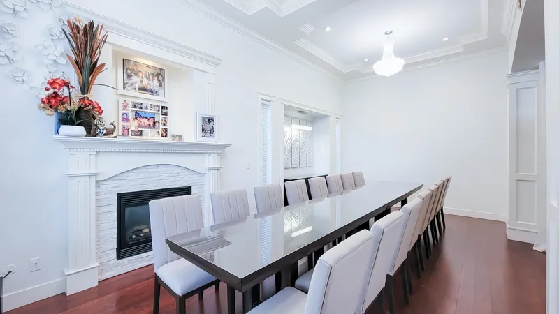 14949 96 AVENUE - photo 4 of 25