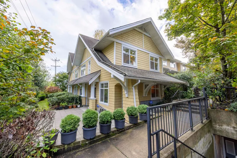 46 6878 SOUTHPOINT DRIVE - photo 4 of 25