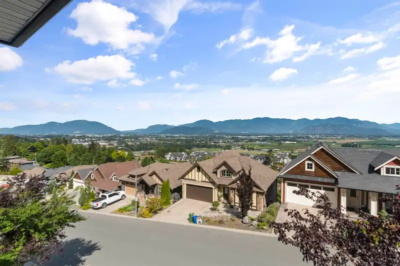 47278 SKYLINE DRIVE - photo 2 of 28