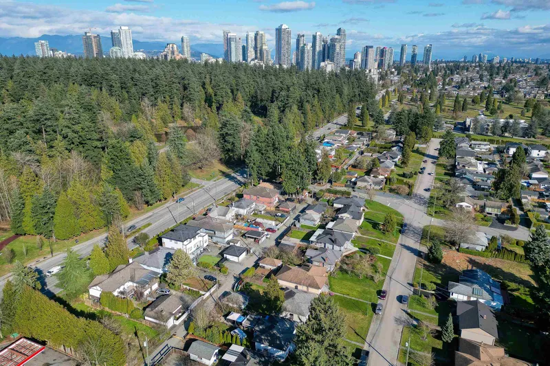 3737 DUBOIS STREET - photo 3 of 20