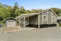 36 59060 LOUGHEED HIGHWAY - thumbnail 1
