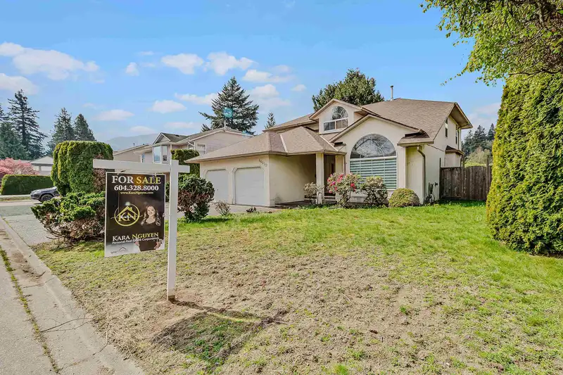 44650 CUMBERLAND AVENUE - photo 2 of 40