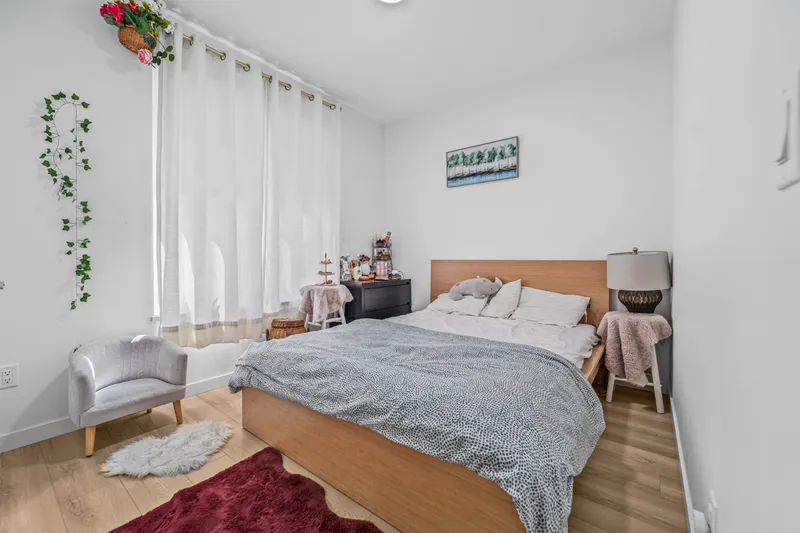 109 5420 208 STREET - photo 2 of 20