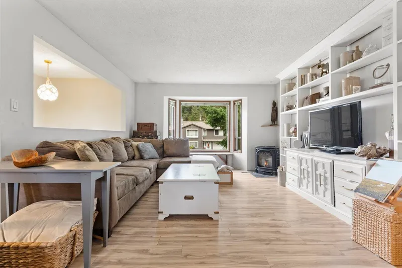 21331 MALLARD DRIVE - photo 3 of 25