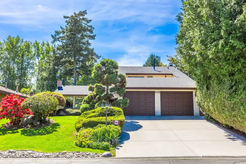5480 WALLACE AVENUE - photo 1 of 39