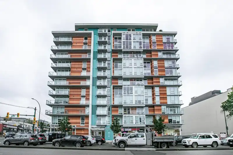 310 180 E 2ND AVENUE - photo 1 of 20