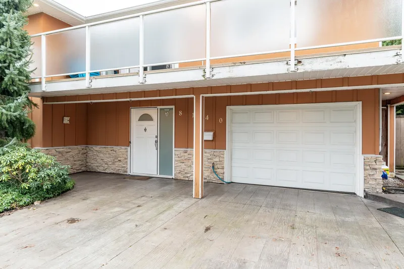 8140 FAIRDELL CRESCENT - photo 2 of 25