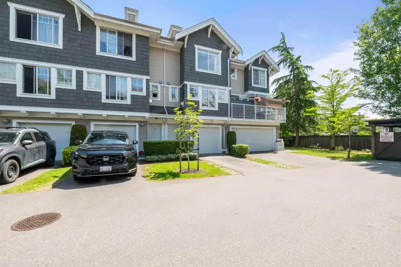 78 20760 DUNCAN WAY - photo 2 of 40