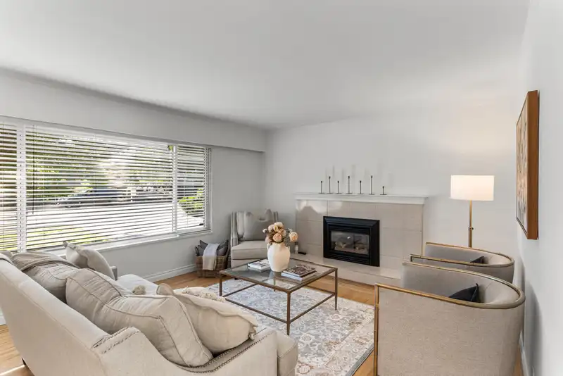 861 53A STREET - photo 4 of 40