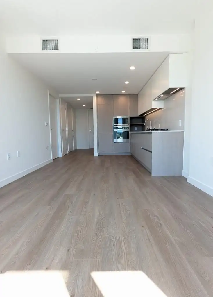 1408 5685 HALLEY AVENUE - photo 2 of 23