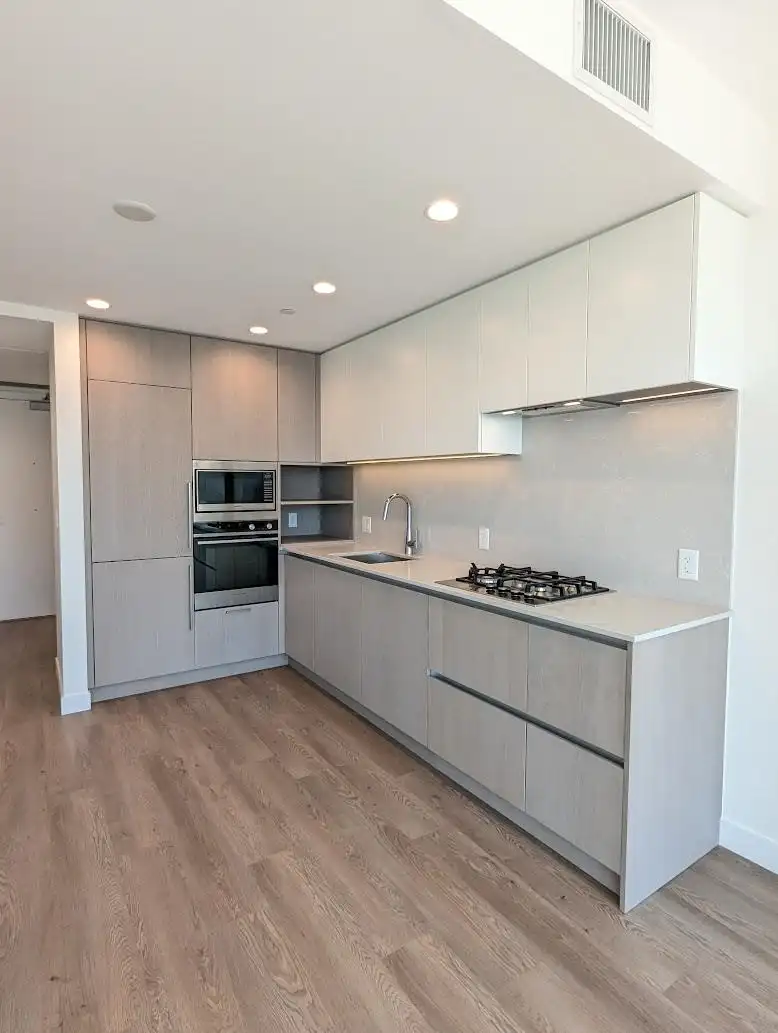 1408 5685 HALLEY AVENUE - photo 3 of 23