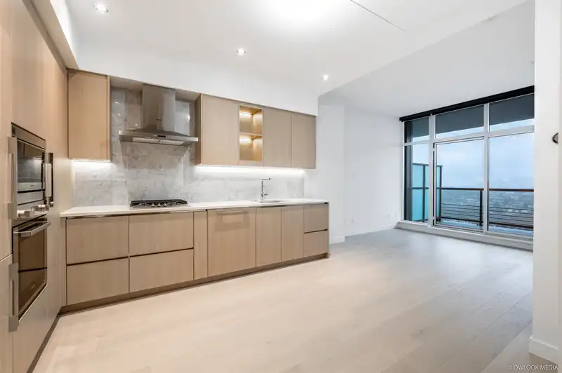 4406 4720 LOUGHEED HIGHWAY - photo 3 of 29