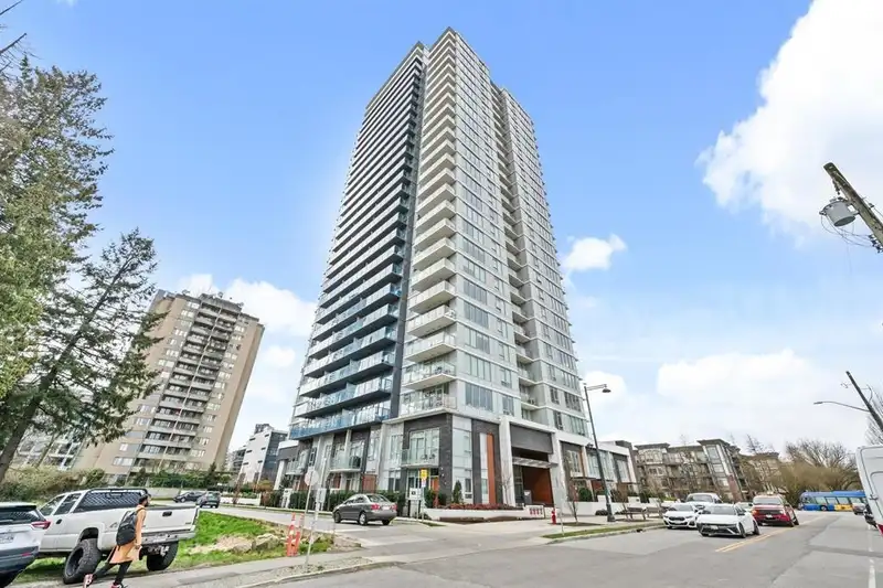 906 13428 105 AVENUE - photo 1 of 5