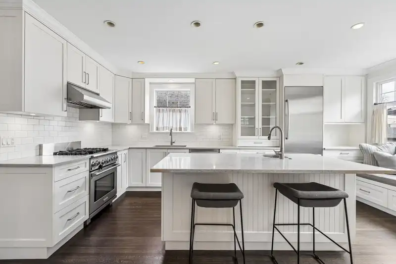 2859 W 33RD AVENUE - photo 2 of 39