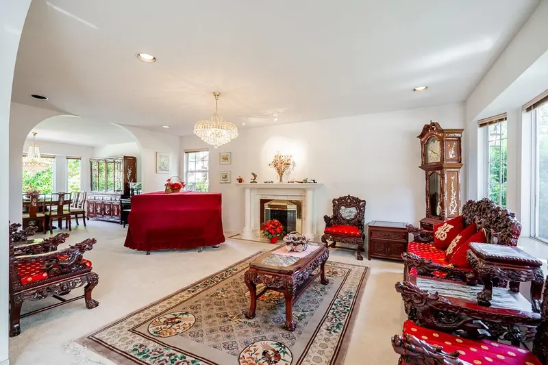 3513 W 40TH AVENUE - photo 4 of 25