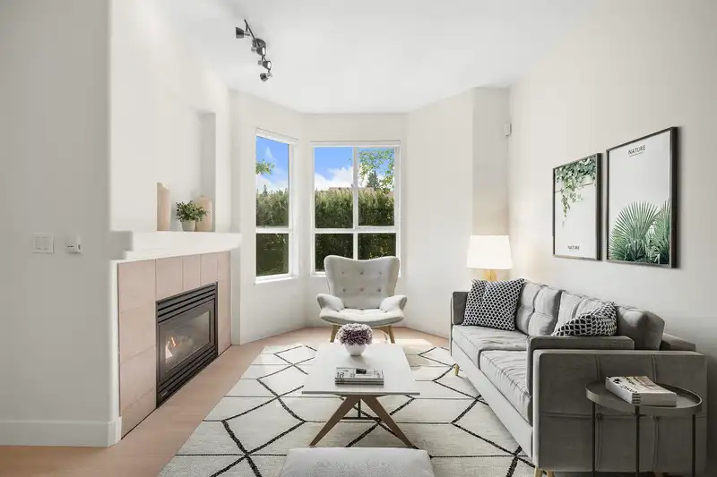 125 9979 140 STREET - photo 1 of 33