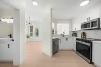125 9979 140 STREET - thumbnail 4