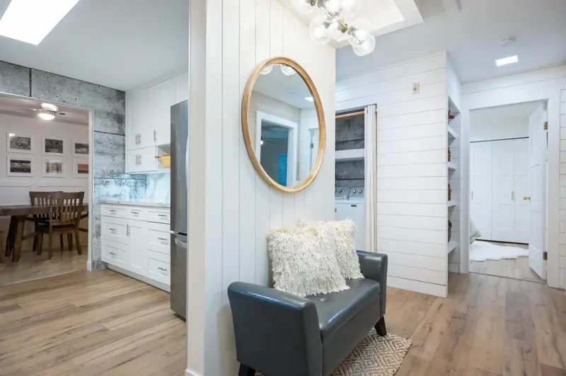 107 33375 MAYFAIR AVENUE - photo 3 of 25