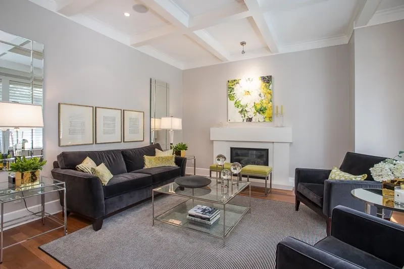 3280 SEMLIN DRIVE - photo 3 of 25