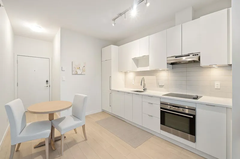 410 13678 GROSVENOR ROAD - photo 1 of 8