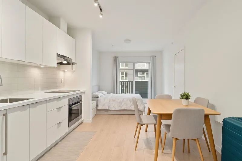 410 13678 GROSVENOR ROAD - photo 2 of 8