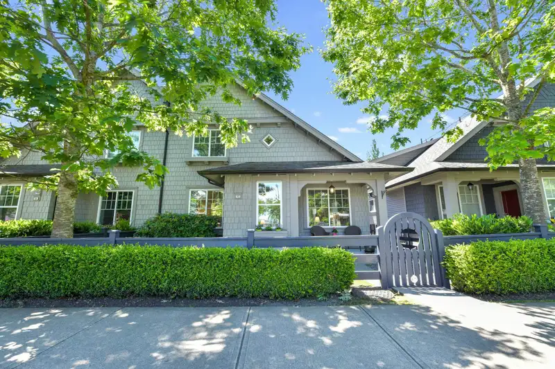 92 6450 187 STREET - photo 1 of 31