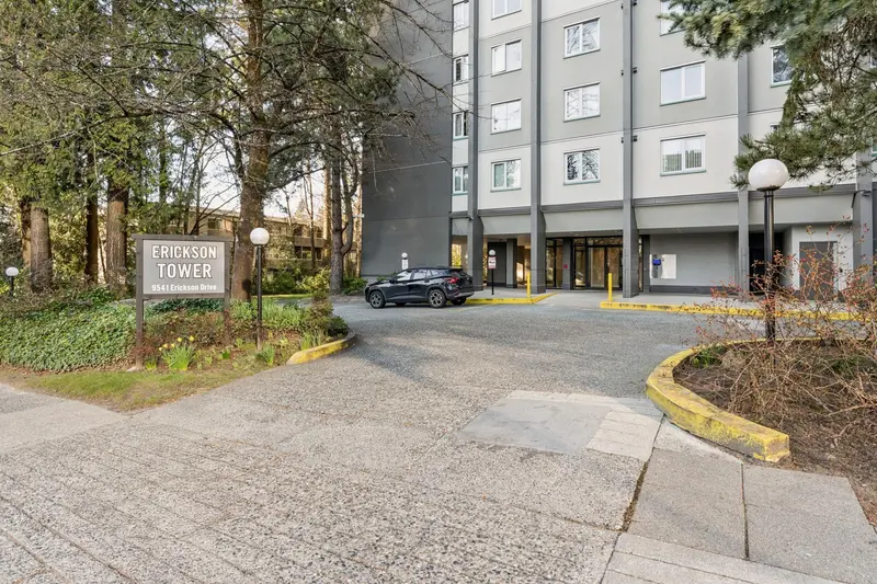 1005 9541 ERICKSON DRIVE - photo 2 of 25