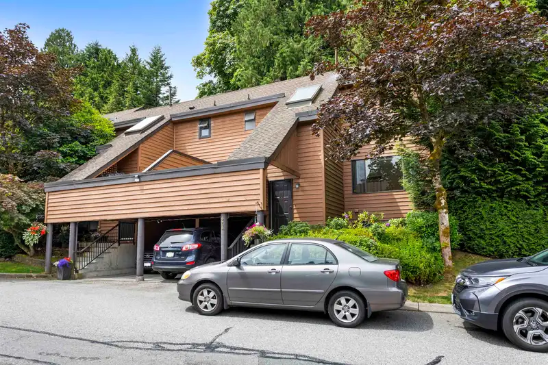 423 CAMBRIDGE WAY - photo 3 of 35