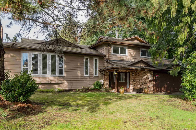 5079 WALKER AVENUE - photo 3 of 25