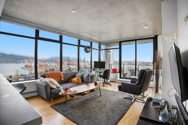 1401 108 W CORDOVA STREET - photo 3 of 25