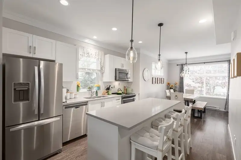 88 5858 142 STREET - photo 1 of 30