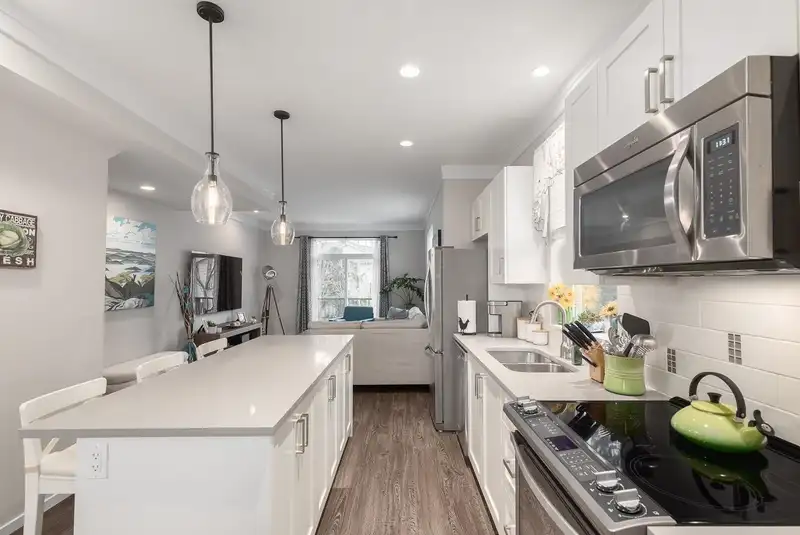 88 5858 142 STREET - photo 3 of 30