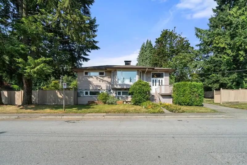 1025 BEAUFORT ROAD - photo 1 of 37