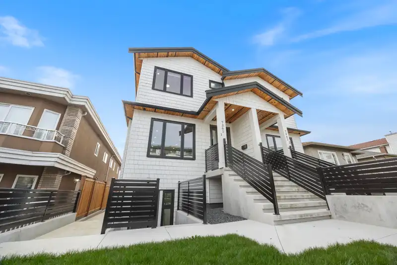 1 7361 FRASER STREET - photo 3 of 40