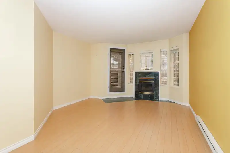 104 1723 FRANCES STREET - photo 2 of 23