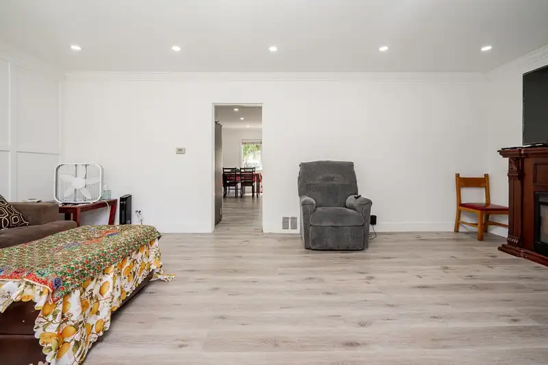 730 COLBORNE STREET - photo 2 of 27