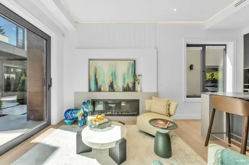 1181 W 33RD AVENUE - photo 3 of 31