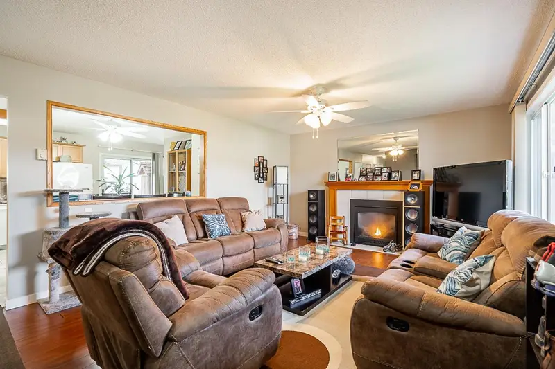 17952 SHANNON PLACE - photo 3 of 25