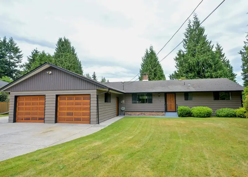 6473 NORVAN ROAD - photo 1 of 30