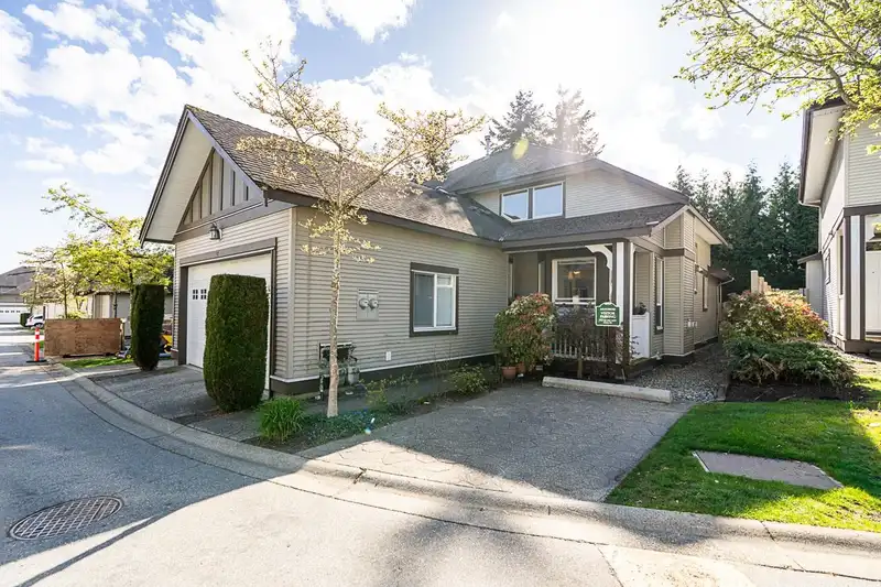 42 8250 158 STREET - photo 1 of 39